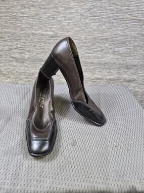 Mr. Seymour Shoes Womens Size 8.5M Brown Leather Cap Toe Block Heel Pumps Spain